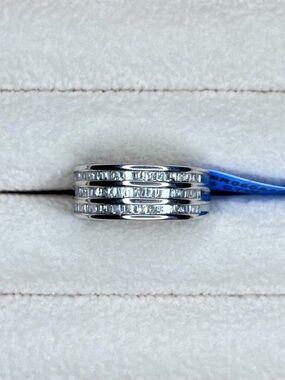 R066 | Natural Diamond Multi Row Band